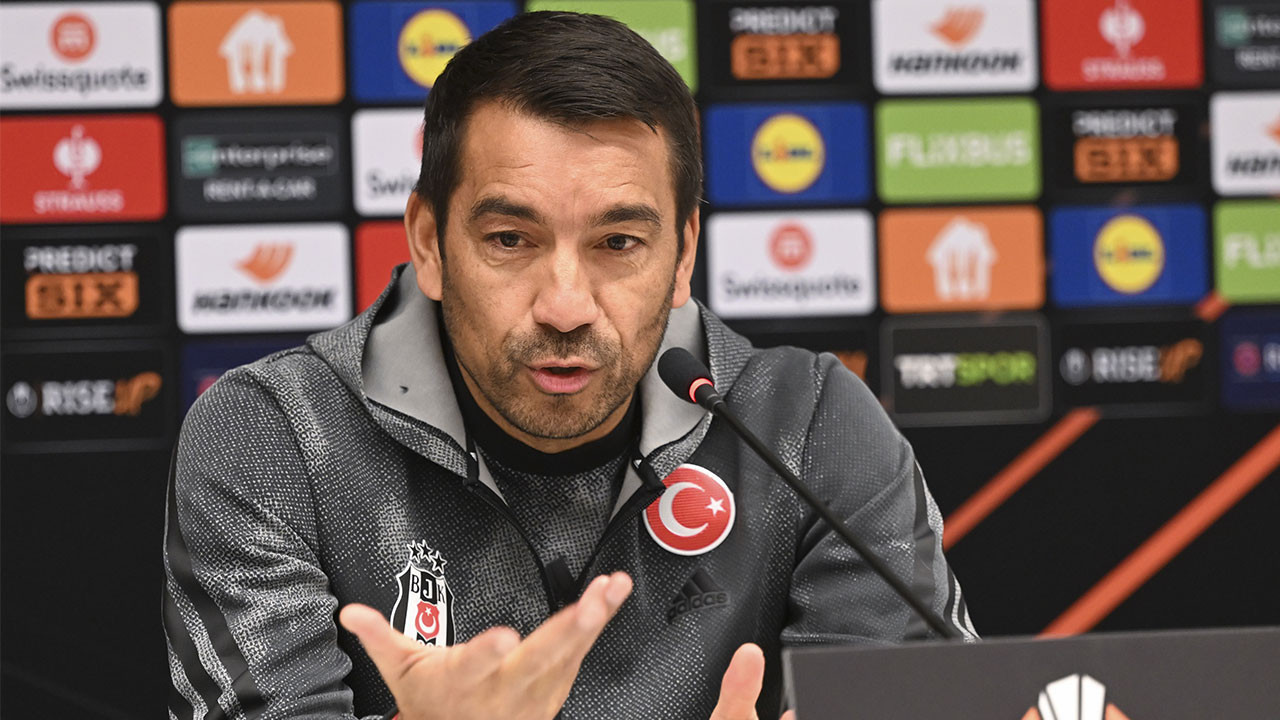 Giovanni van Bronckhorst: Galibiyet, gelecek için bize moral kazandıracak
