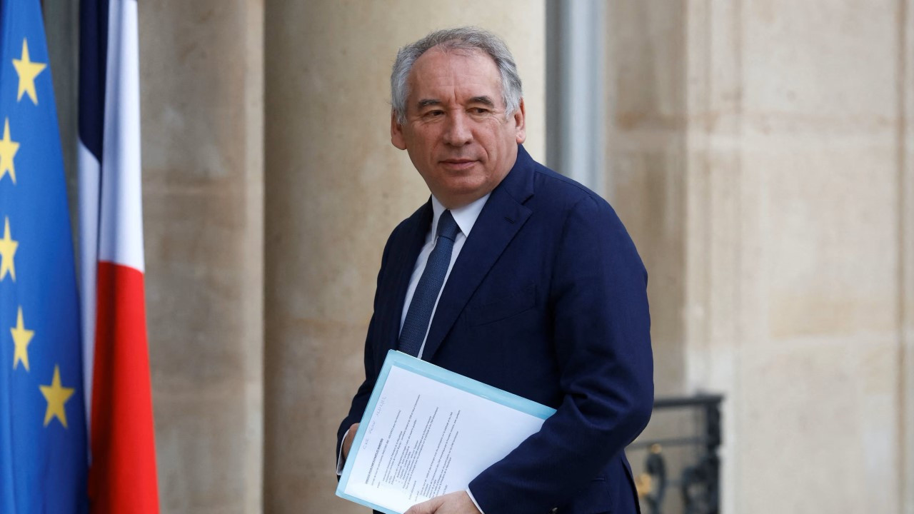 Fransa’da yeni hükümet kuruldu