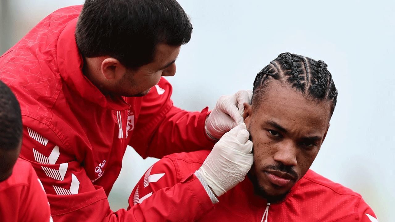 Sivassporlu futbolcular teste girdi