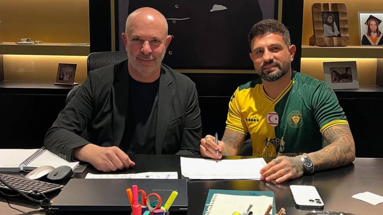 Kenan Özer 22 yıl sonra Kıbrıs'a döndü