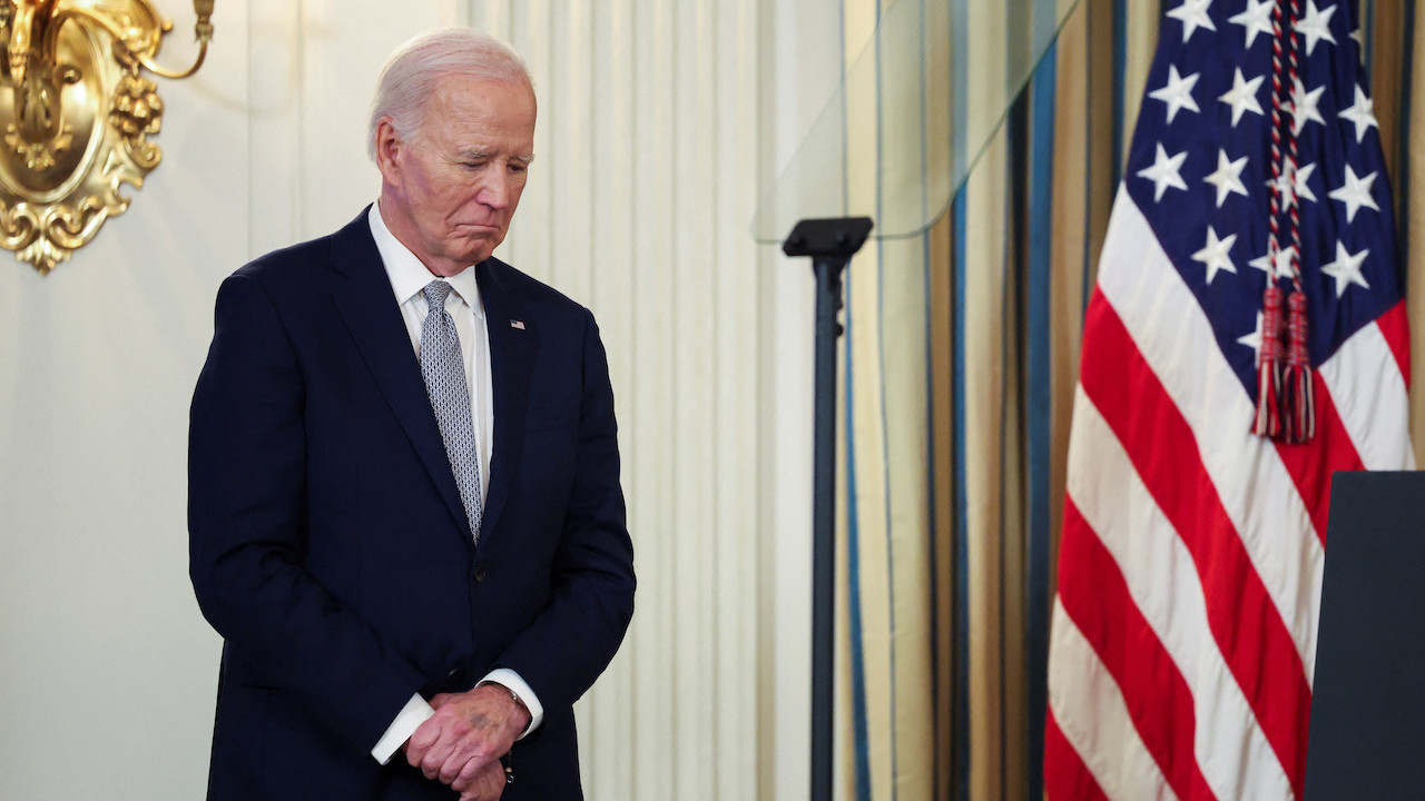 Giderayak Biden'ın elindeki morluk gündem oldu