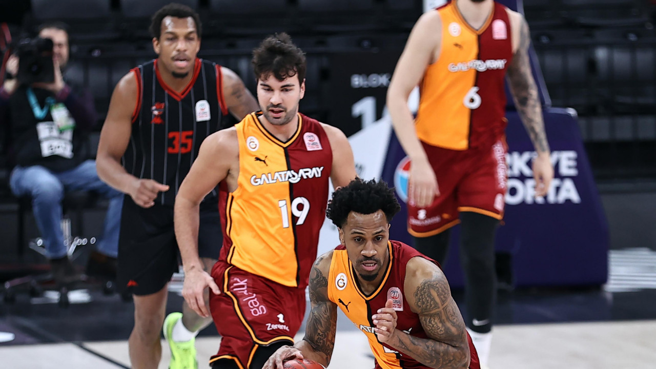 Galatasaray, Manisa Basket'i uzatmada geçti: 115-105'lik zafer