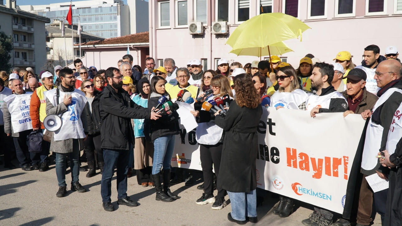 Bursa'da greve çıkan sağlıkçılara saldırı