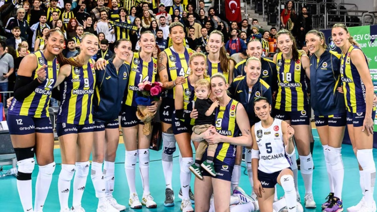 Fenerbahçe, CEV Şampiyonlar Ligi'nde Ludz'u mağlup etti: Çeyrek final garanti