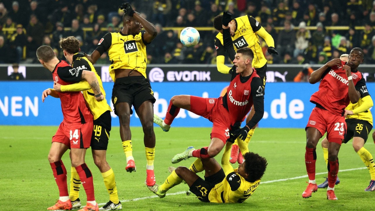 Bayer Leverkusen, Borussia Dortmund'a bir ilki tarttırdı