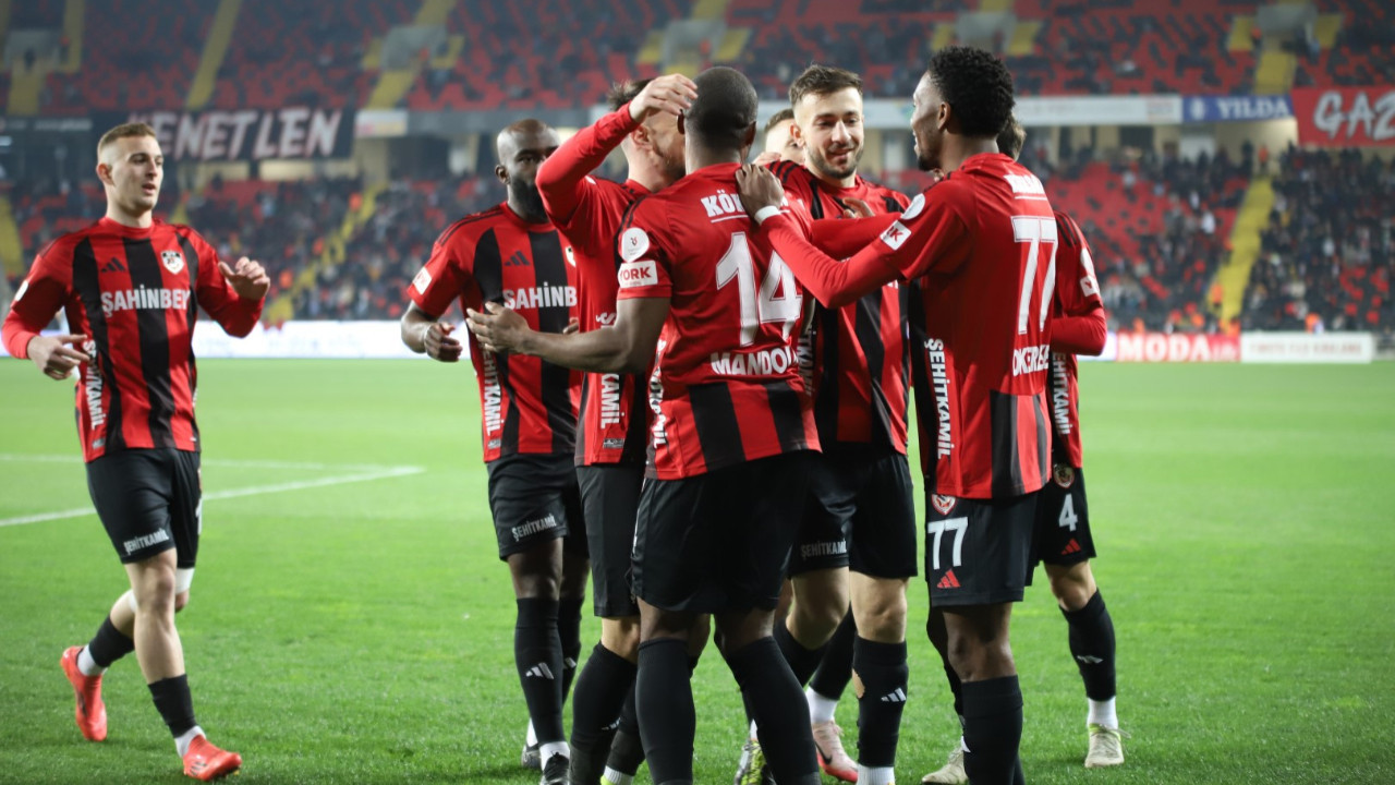 Gaziantep FK, Adana Demir'in fişini erken çekti