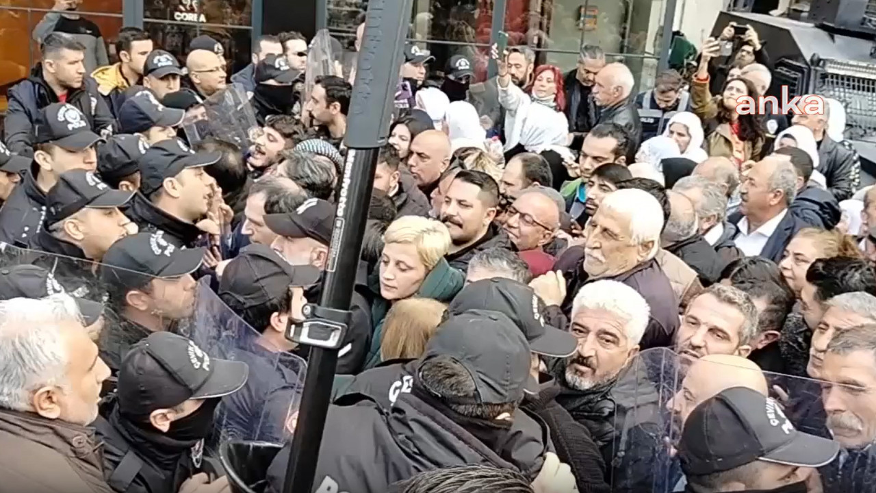 Kayyum protestosuna polis müdahalesi
