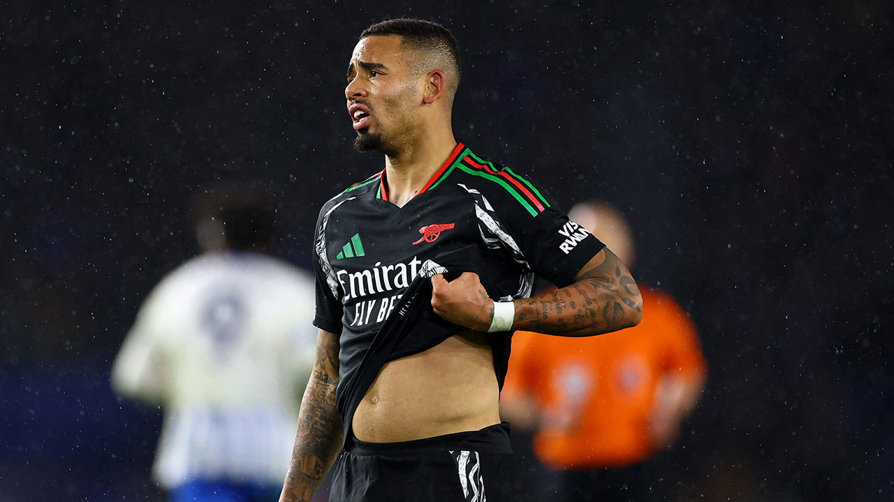 Arsenal'e bir kötü haber daha: Çapraz bağı koptu, ameliyat olacak