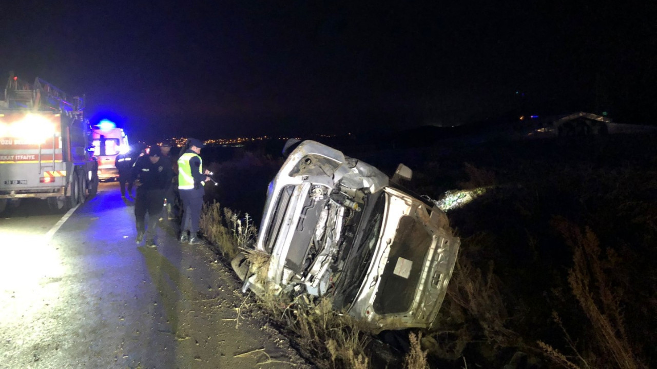 Kontrolden çıkan araç şarampole uçtu: 1 ölü, 1 yaralı