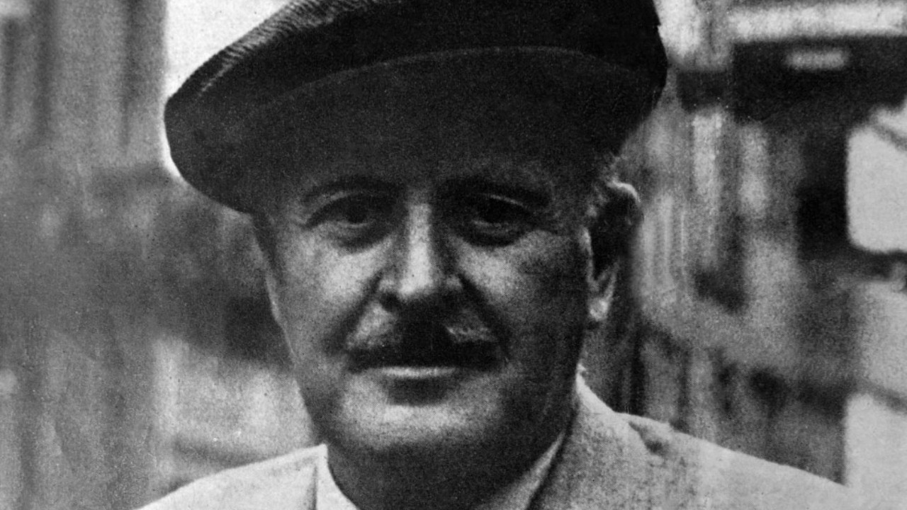 Nazım Hikmet'in özel eşyaları doğumunun 123. yıl dönümünde sergilendi