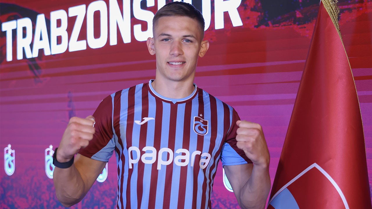 Trabzonspor'un yeni golcüsü Sikan! 4.5 yıllık sözleşme imzaladı