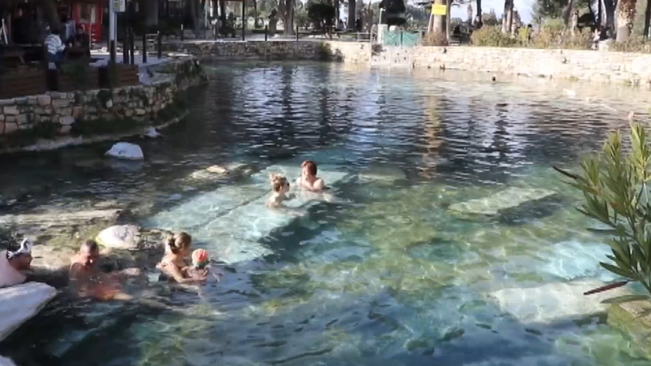 Kleopatra antik havuzu, ziyaretçi girişine kapatılıyor