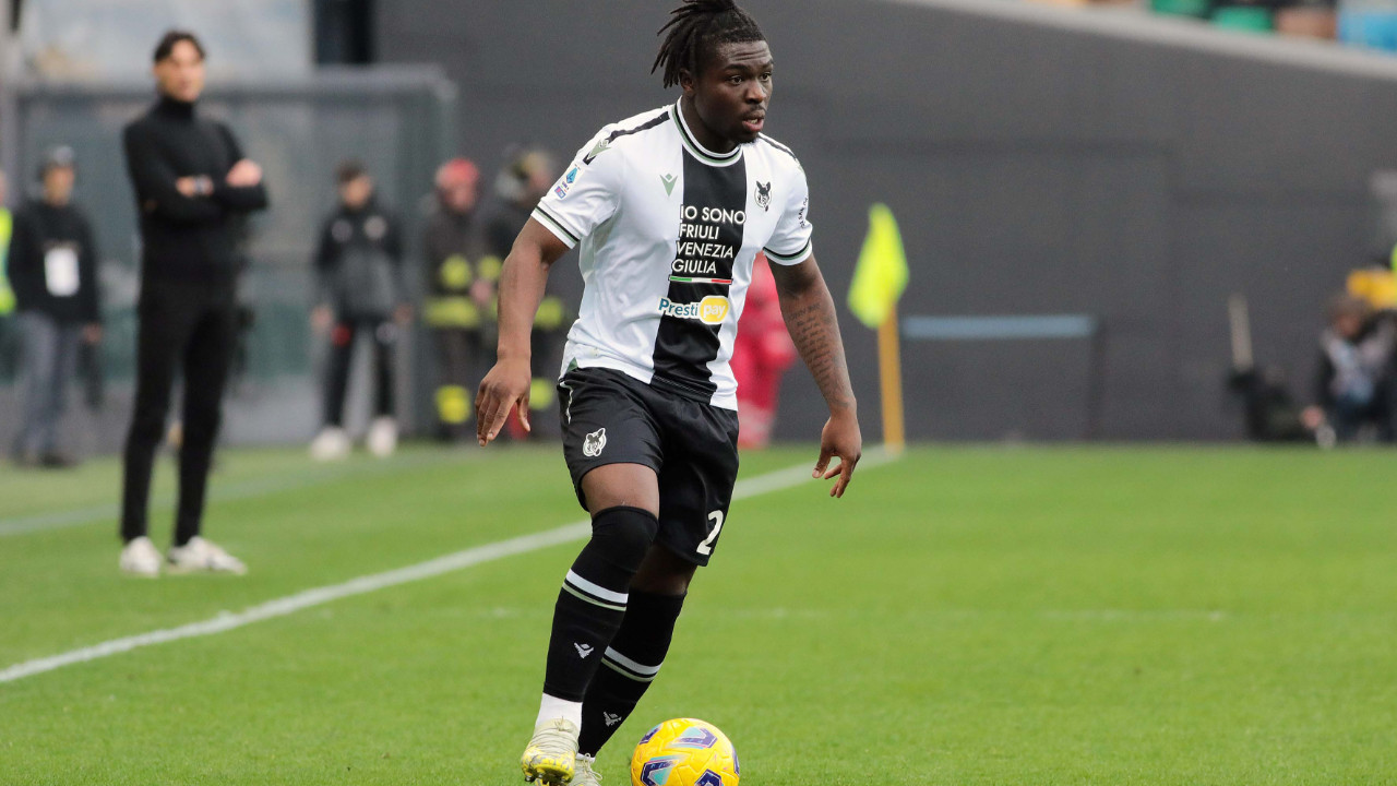 Galatasaray’ın sağ bek arayışı: Festy Ebosele listede!