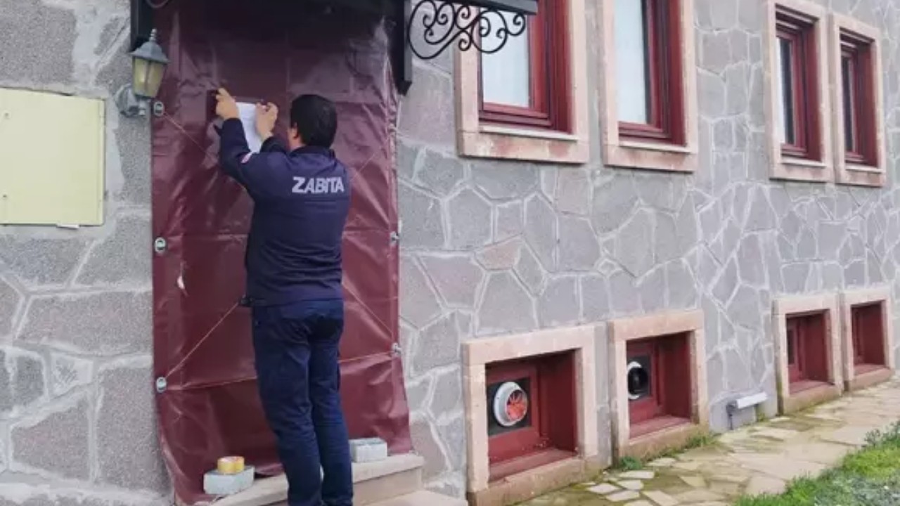 Bozcaada'da 36 işletmeye mühür