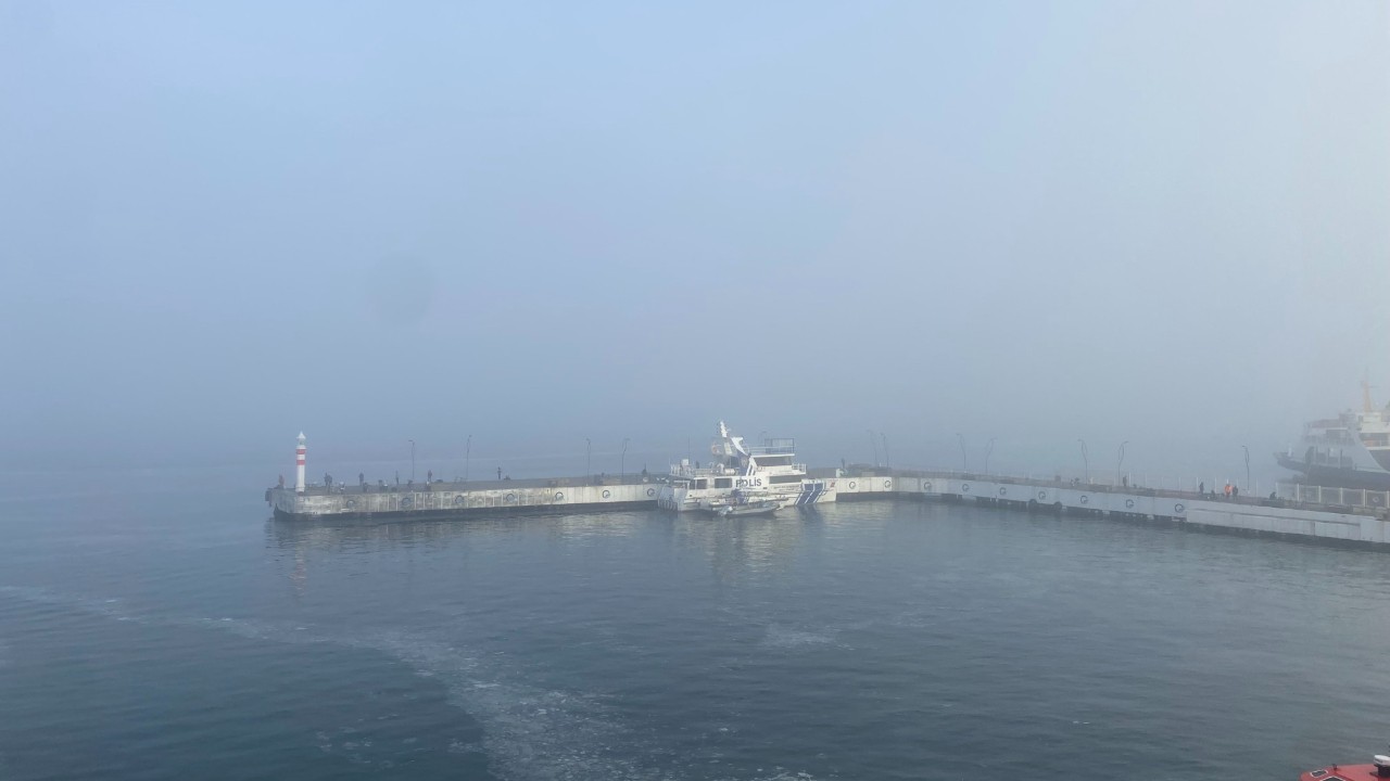 Çanakkale Boğazı transit gemi geçişlerine kapatıldı