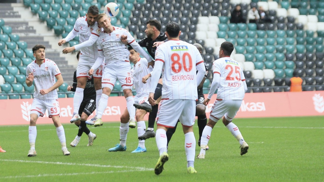 Kocaelispor'dan Sivasspor için kural ihlali iddiası