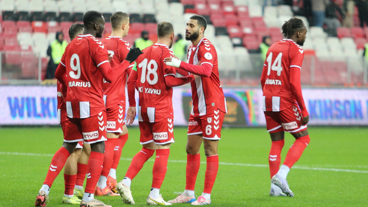 Samsunspor'a 7 dakika yetti: 25 yıl sonra ilki başardılar