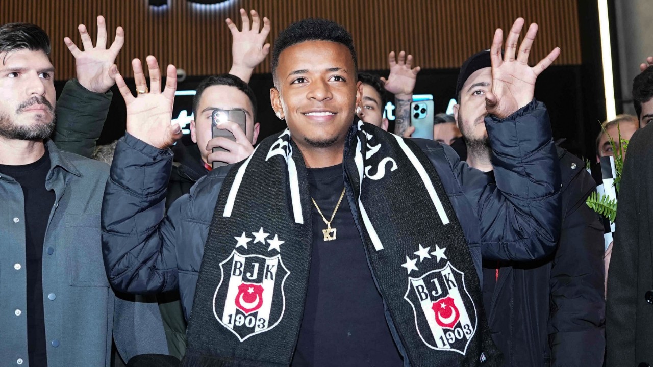 Beşiktaş’ın yeni transferi Keny Arroyo İstanbul’a geldi