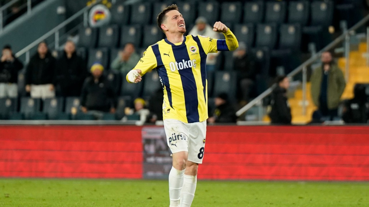 Mert Hakan Yandaş, Fenerbahçe’de tarihi eşiğe ulaşıyor!