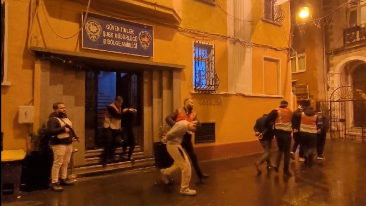 Çıkarıldığı oteli bastı, işletmeci ateş açtı: 3 yaralı