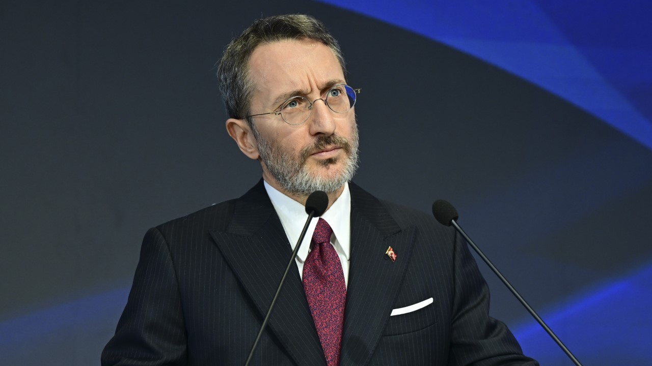 Fahrettin Altun: Cumhurbaşkanımızın hukukunu koruyacağız