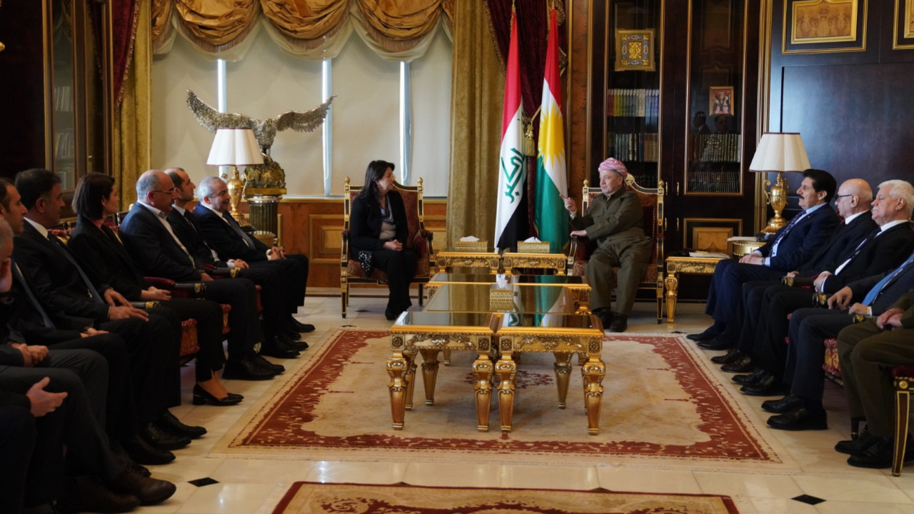 Öcalan'ın avukatları da katıldı: DEM heyetinden Barzani ziyareti