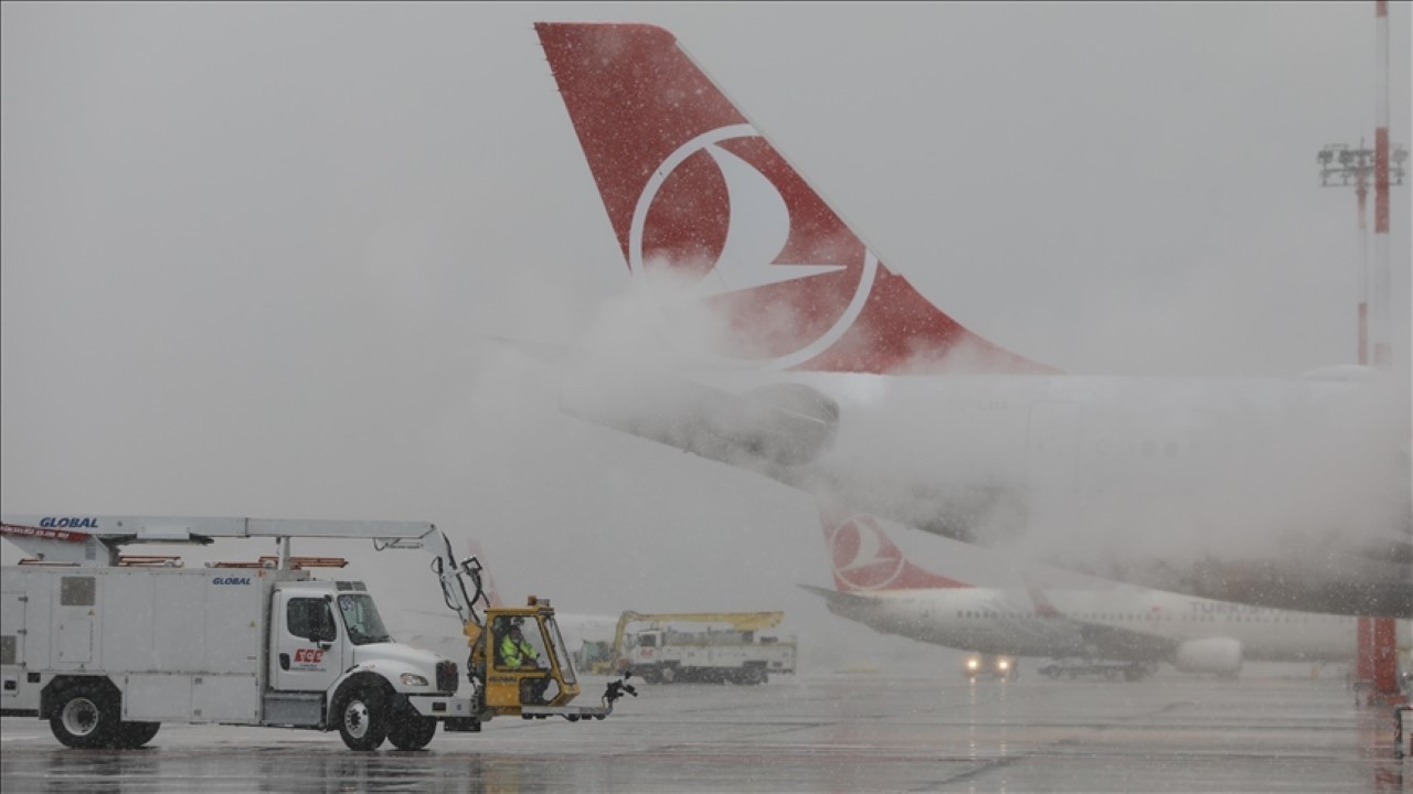 İstanbul’da çok sayıda uçuş iptal