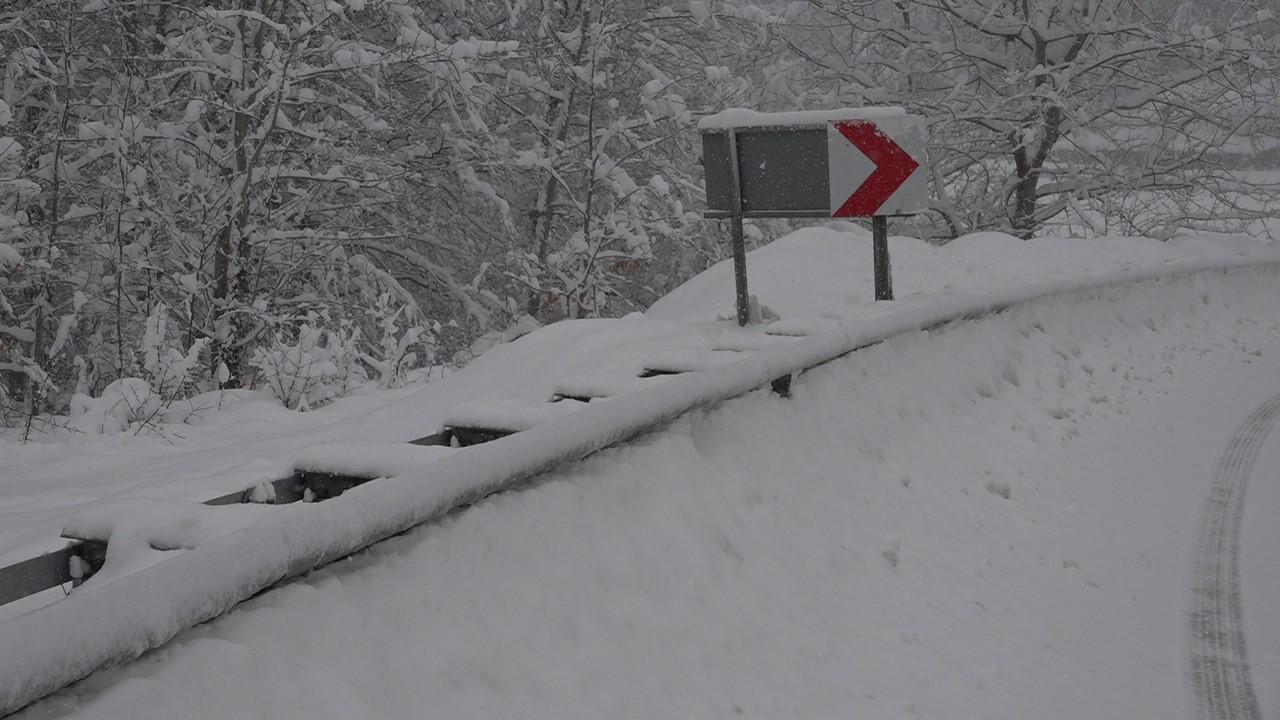 Kar etkisini artırdı, kalınlığı 25 santimetreye ulaştı
