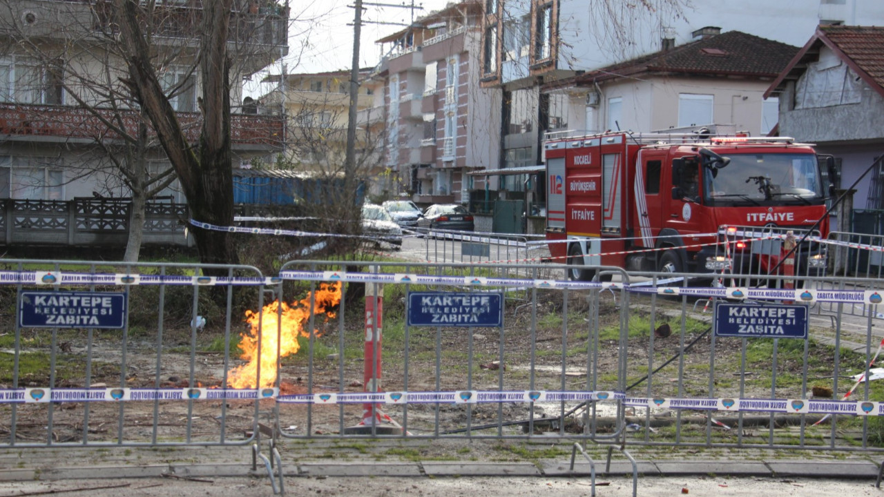 Metro inşaatında yangın, kontrollü olarak 2 gündür sürüyor