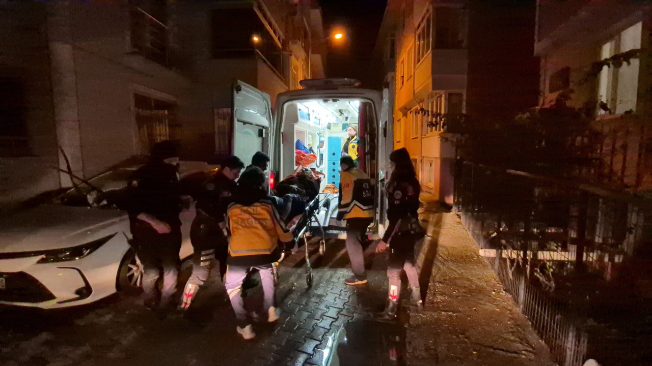 Baba-oğul kavgasında kan döküldü