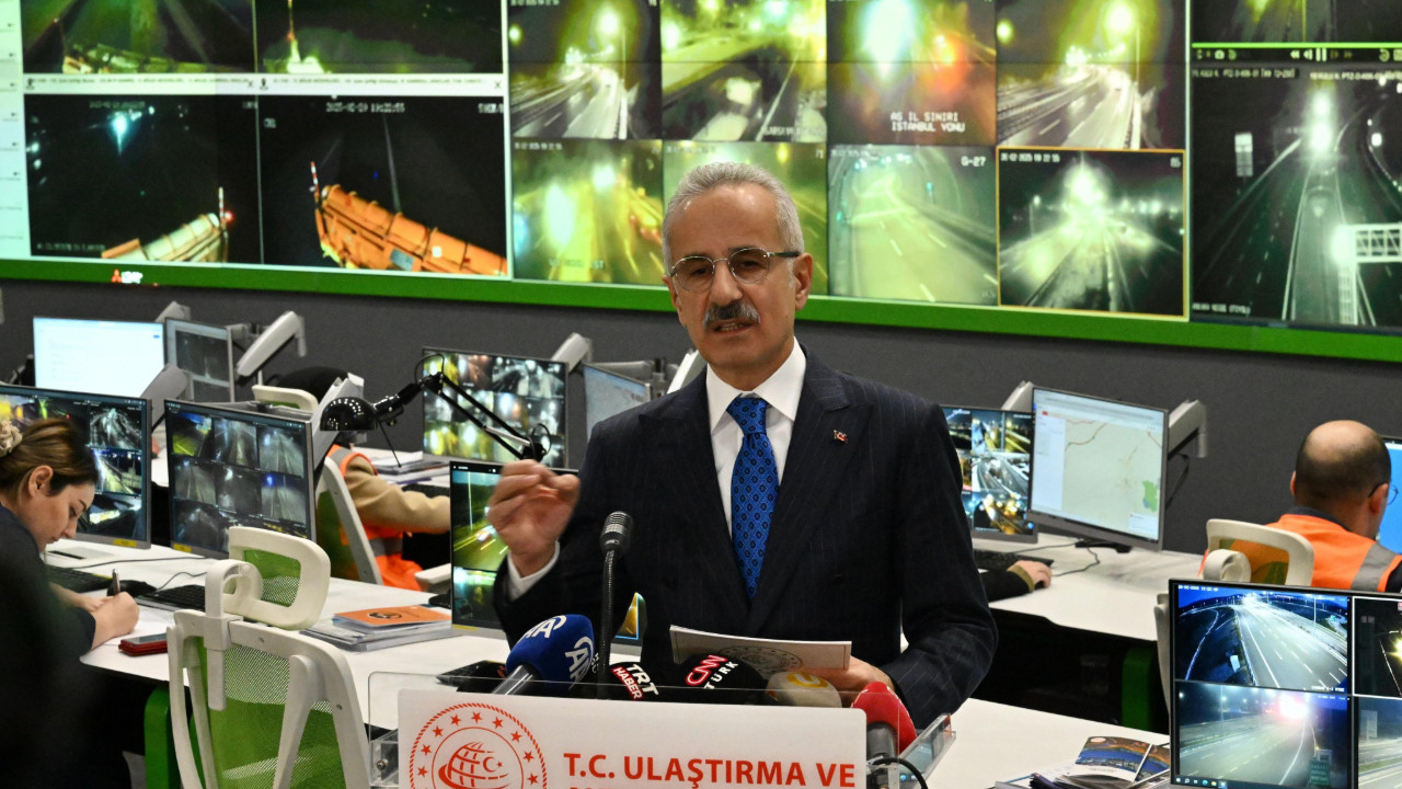 'İstanbul'da uçak seferlerinde yüzde 40 oranında erteleme söz konusu olacak'