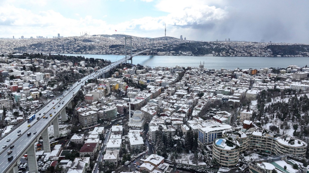 AKOM yeni tarih verdi! İstanbul'da kar bilançosu...