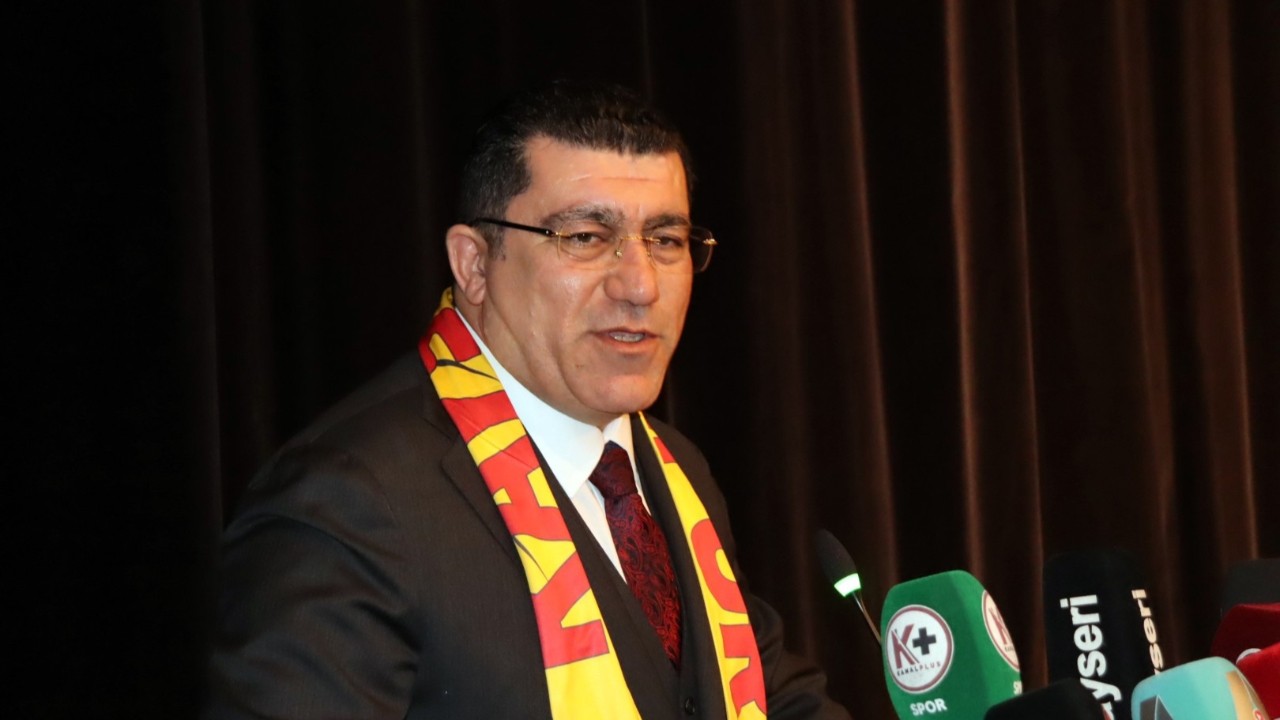 Kayserispor'da başkan değişmedi: Açıkalın ile yola devam