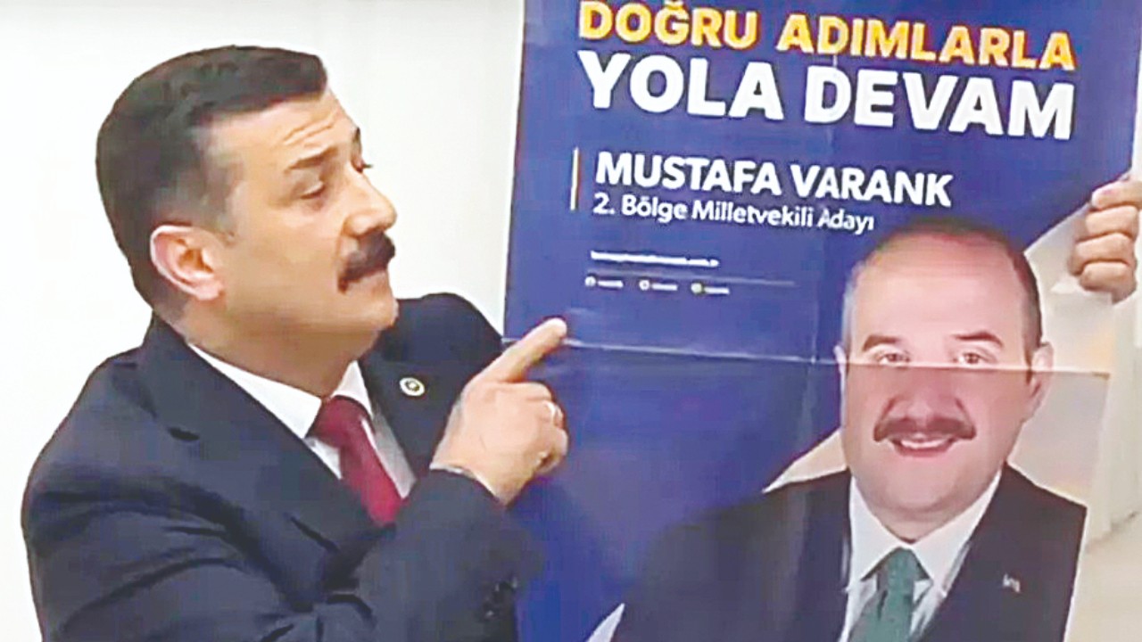 AKP kartvizitleri de belediye kasasından