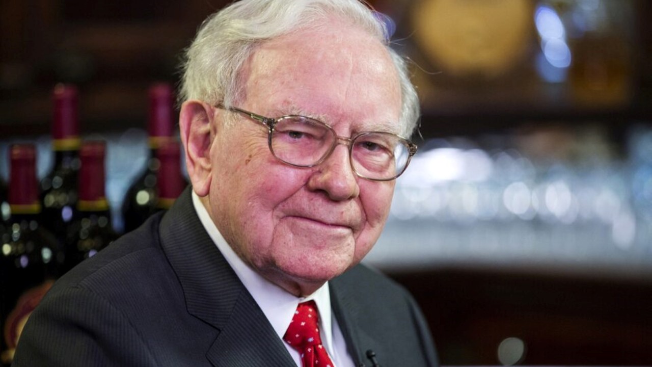 Rekortmen milyarder Buffett'tan Trump'a sert vergi uyarısı