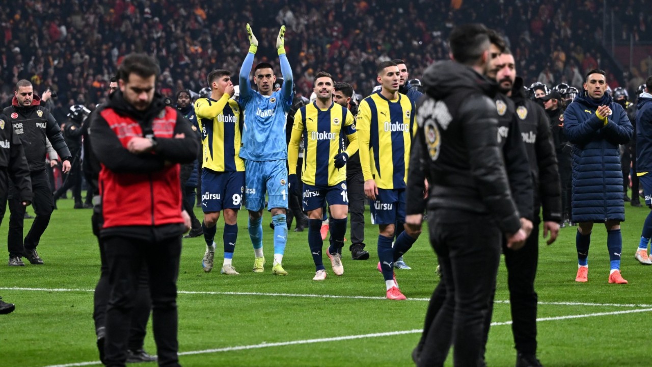 Fenerbahçe'nin 7 maçlık serisi derbide bitti