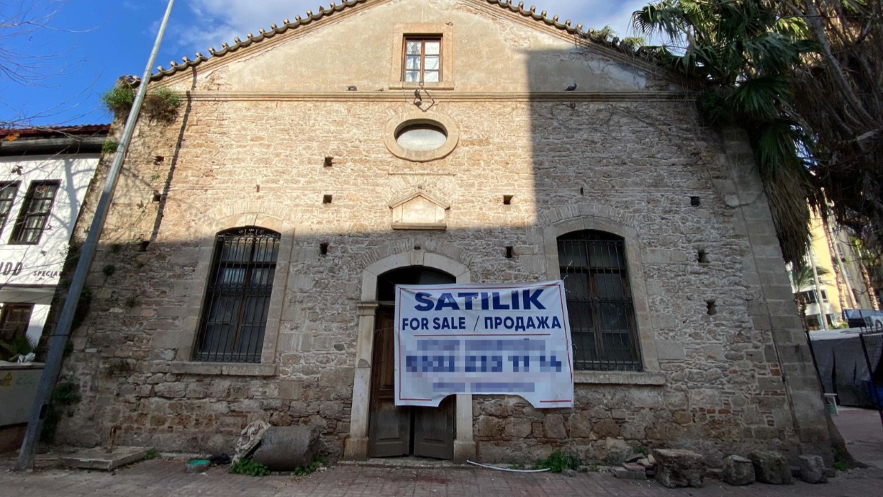 Antalya’da tarihi hamam 2,5 milyon dolara satışa çıktı