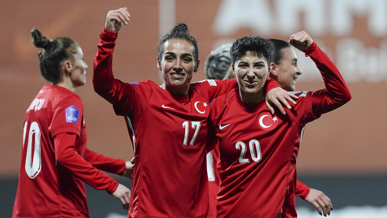 Kadın A Milli Futbol Takımı, Yunanistan’ı geçti, grupta siftah yaptı