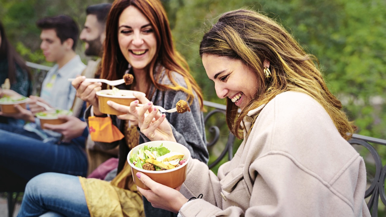 Bilimsel araştırma: Plastik kaptan yemek yiyenler risk altında