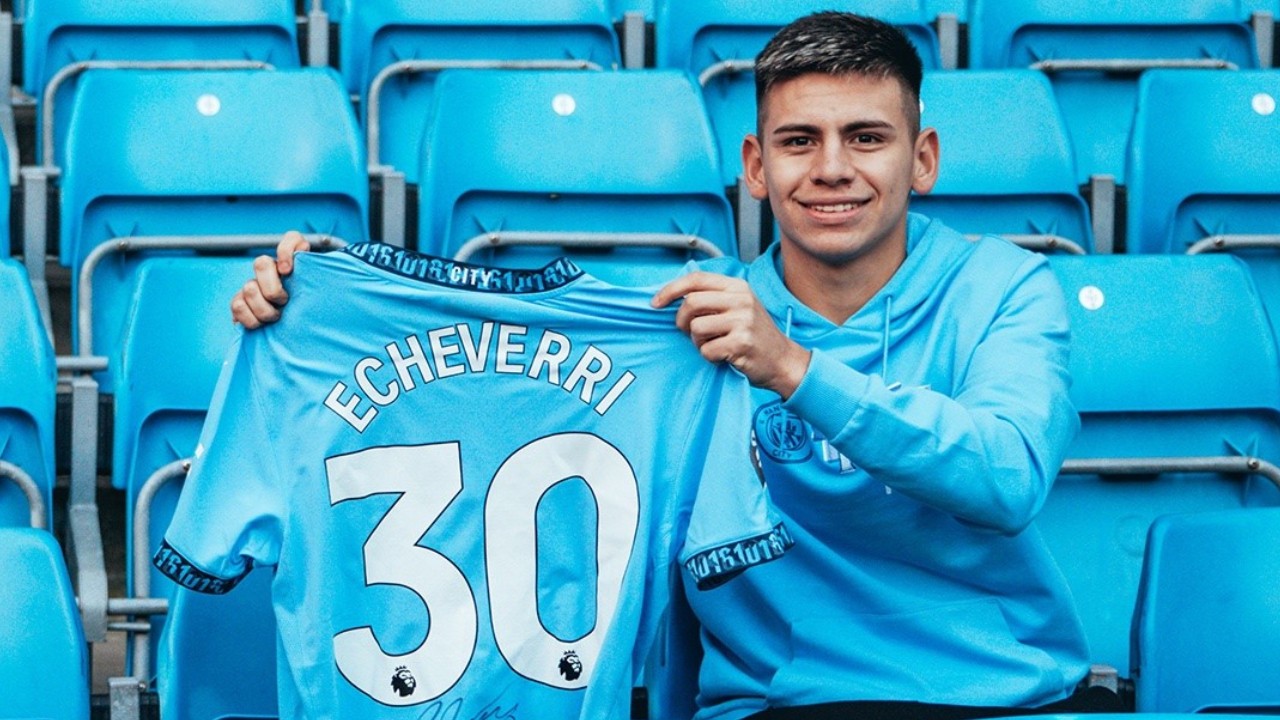 Claudio Echeverri, Manchester City'de