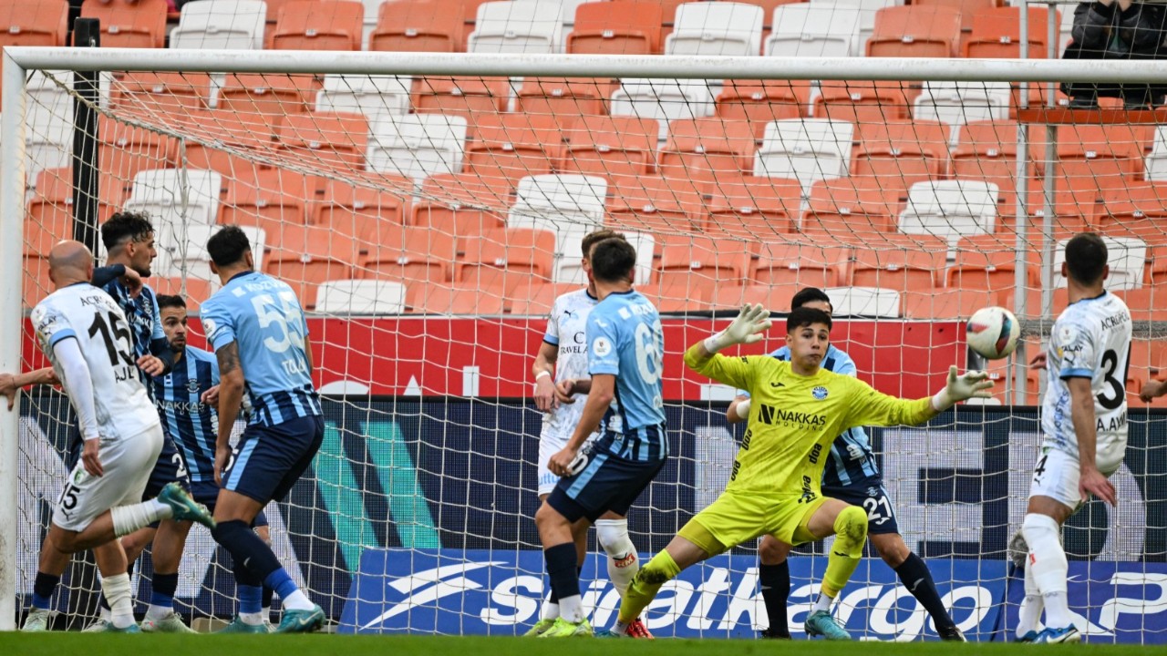 Süper Lig'de küme düşen ilk takım Adana Demirspor oldu