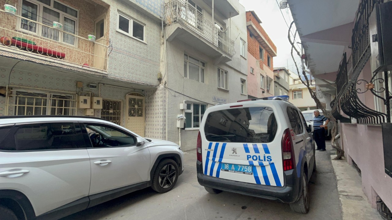 Temizlediği tabancanın ateş almasıyla çenesinden vuruldu