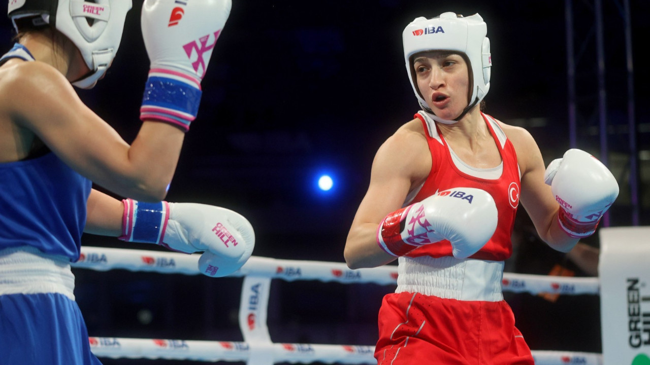 Buse Naz Çakıroğlu gümüş madalya aldı