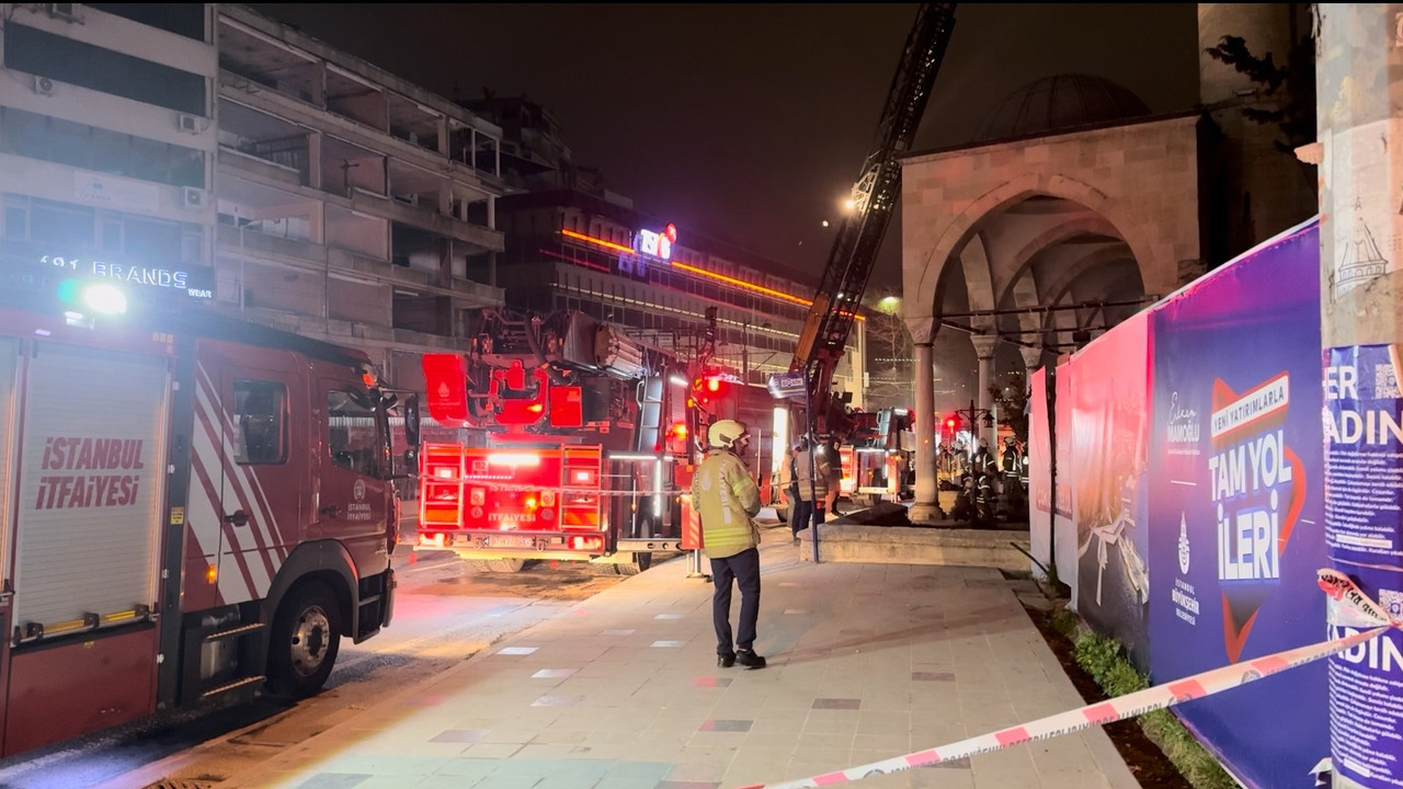 Cami minaresinde yangın