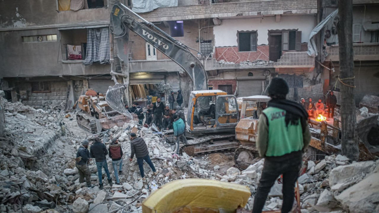 Kamu personeline deprem davası