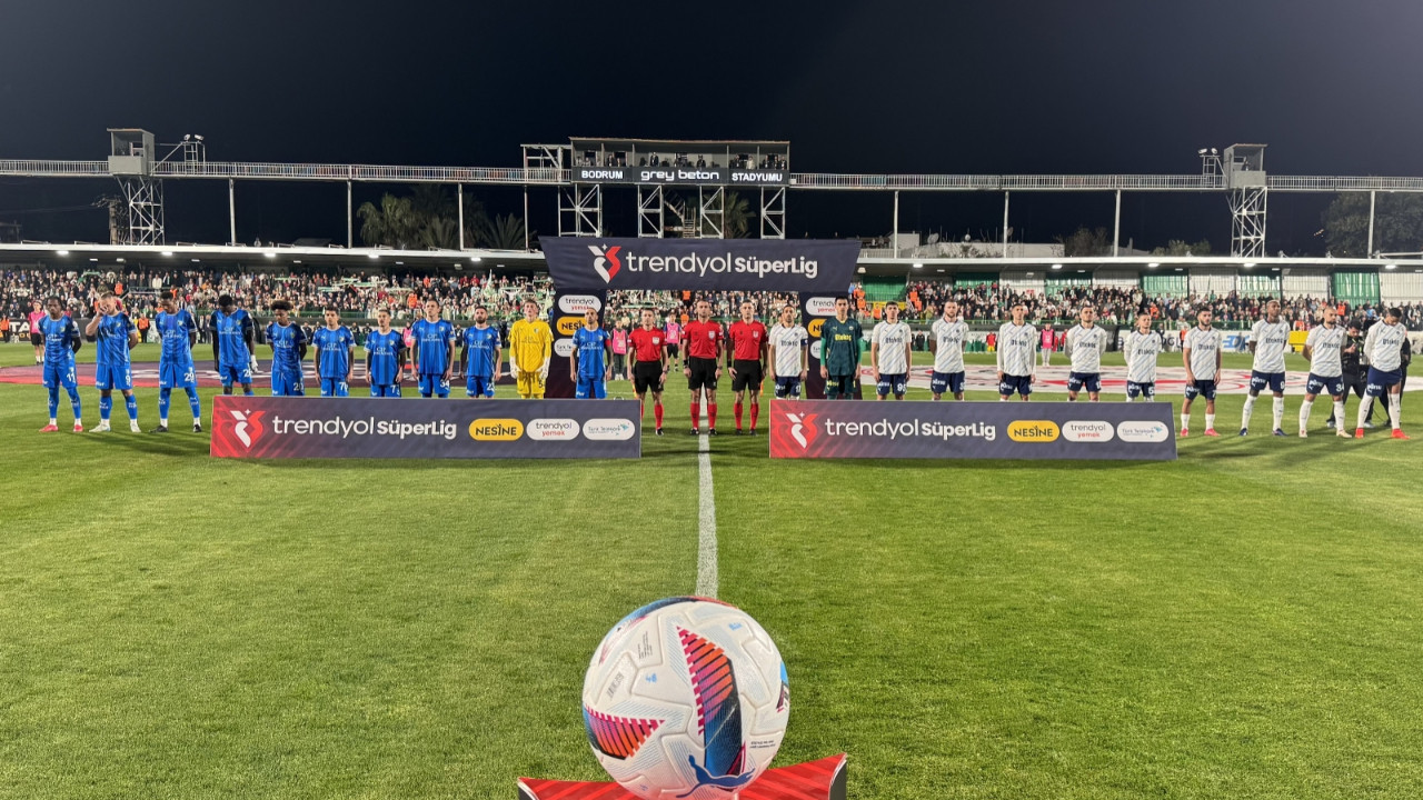 Fenerbahçe maçında 'İzmir Marşı' kaosu: Tepki çeken olay