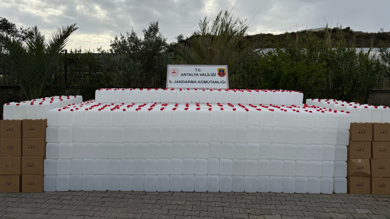 Antalya'da dev sahte alkol operasyonu