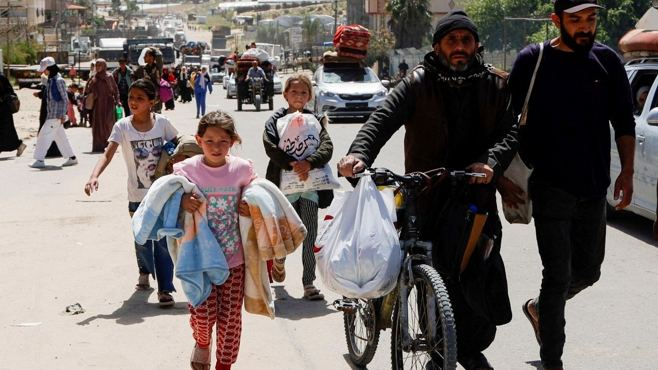 Gazze'de 10 günde 322 çocuk öldü