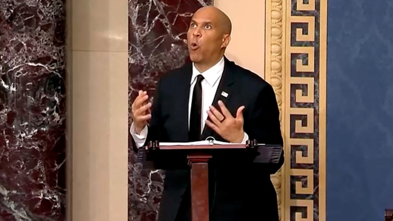 Demokrat senatörün konuşması 25 saat sürdü