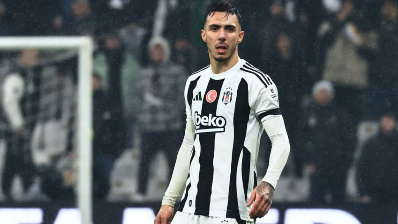 Beşiktaş'a Galatasaray derbisi öncesi Emirhan'dan kötü haber